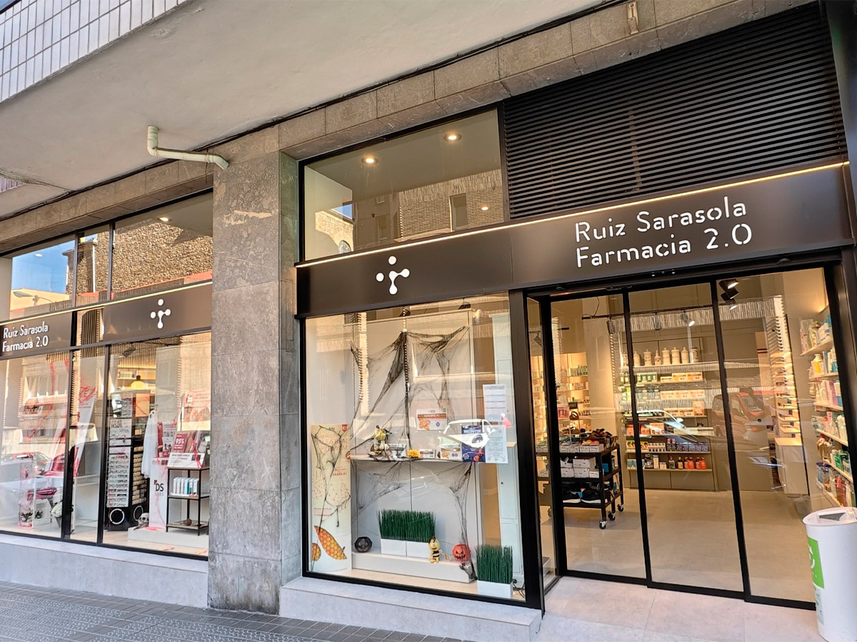 Fachada de Ruiz Sarasola Farmacia 2.0, Bilbao